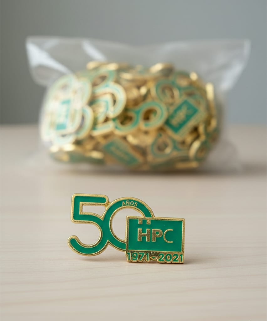 Pin baño oro fondo esmaltado para empresas